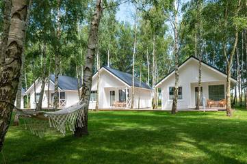 Ferienhaus für 4 Personen, mit Ausblick und Pool sowie Garten in Polen
