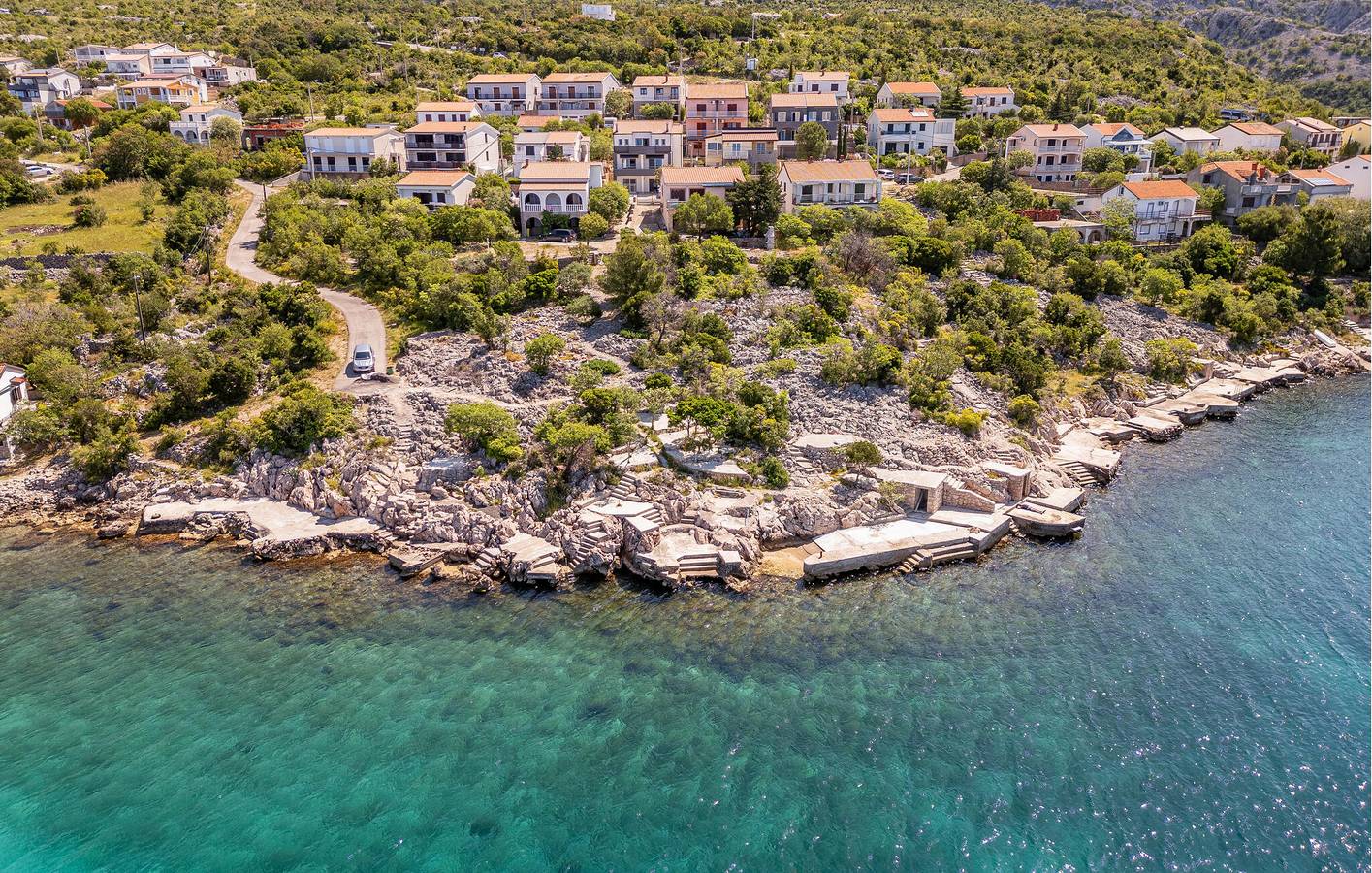 Ganze Ferienwohnung, Ferienwohnung für 3 Personen mit Garten in Cesarica, Naturpark Velebit