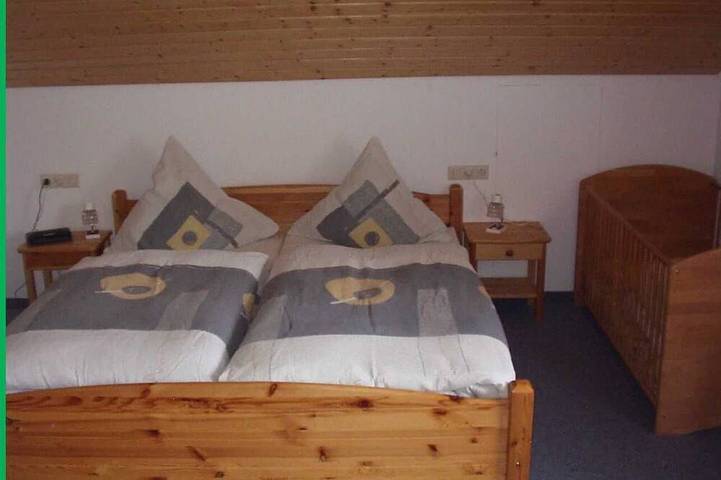 Ferienwohnung für 3 Personen, mit Balkon und Garten in Bonndorf im Schwarzwald - 2