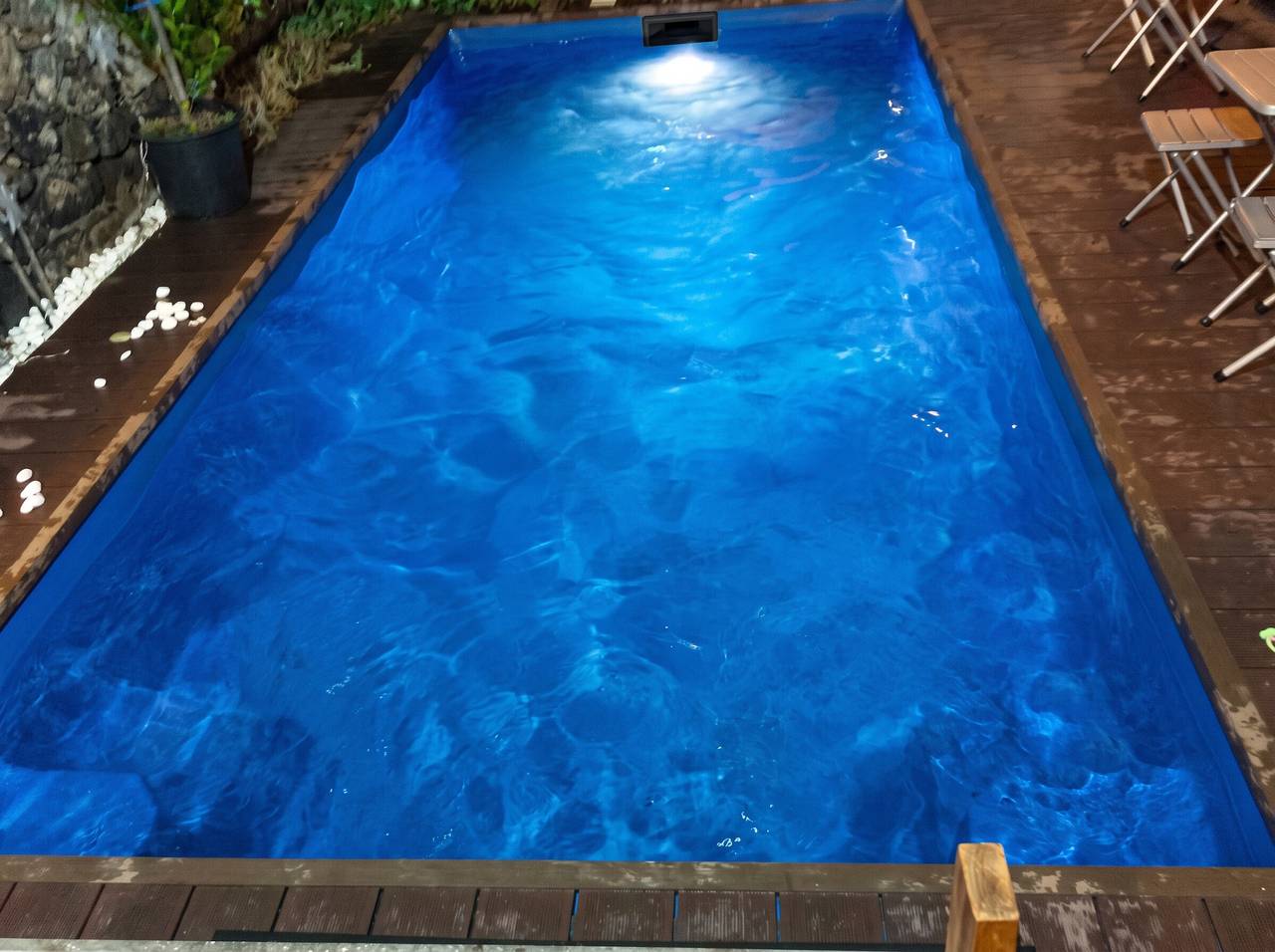 Studio entier, Charmant studio avec piscine à Le Port de 20 m² in Île de la Réunion
