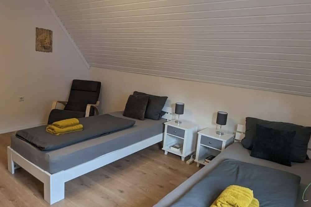 Haus mit Garten direkt am Fluss mit Grillmöglichkeit, Terrasse und viel Platz. in Neumagen-Dhron, Bernkastel-Kues & Umgebung
