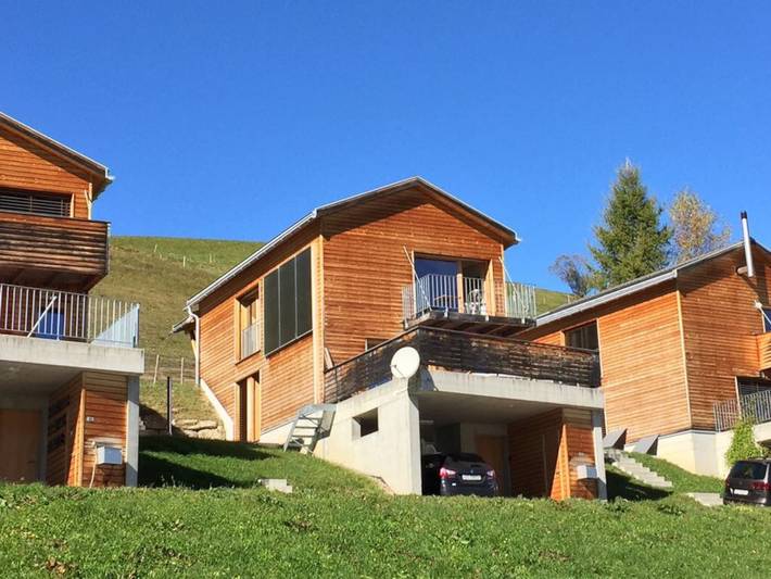 Ferienhaus für 6 Personen, mit Garten und Whirlpool sowie Balkon, kinderfreundlich in Graubünden - 4