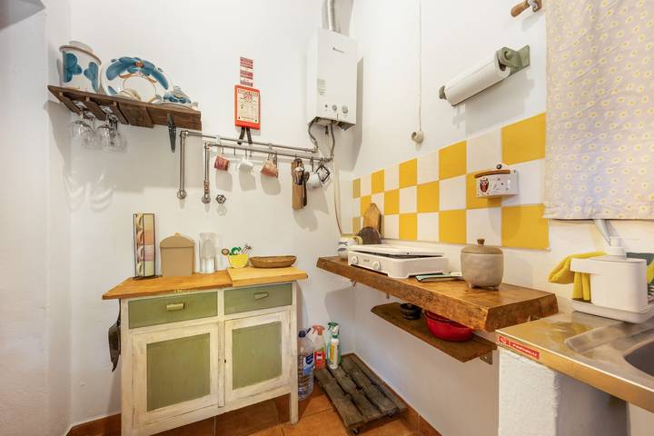 Rural Retreat Near Lagos – Private Garden – Family Friendly – Pet Friendly in Bensafrim, Bensafrim e Barão de São João