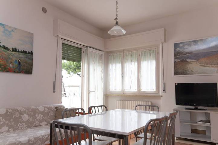 Holiday apartment for 5 people, with balcony - 1