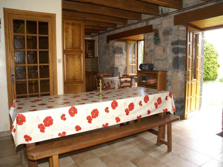 Location de vacances pour 6 personnes, avec jardin et terrasse, animaux acceptés dans Neuvéglise-sur-Truyère - 3