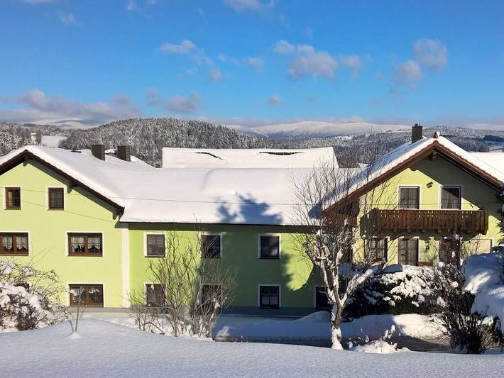 Ferienhaus für 6 Personen, mit Balkon und Garten sowie Pool in Schönberg (Bayern)