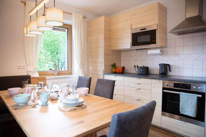 Ferienwohnung für 7 Personen, mit Balkon und Garten sowie Ausblick