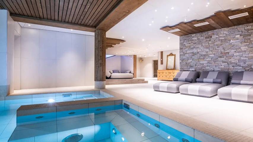 Gîte pour 3 personnes, avec Balcon et Terrasse ainsi que Piscine et Sauna dans Plagne 1800 - 2