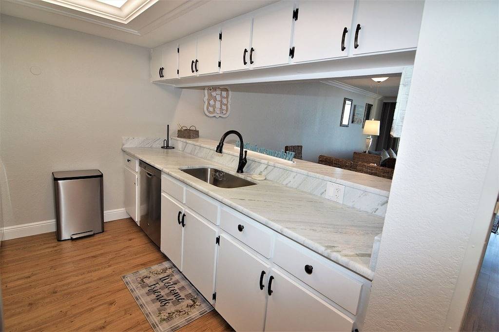 Ganze Wohnung, Sanibel Harbour Resort Harbour Tower 814: Renovated waterfront condo with beach, pool, grill in Punta Rassa, Southwest Florida