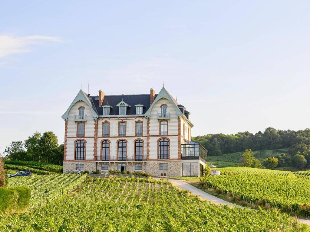 Chateau de Sacy in Sacy (Marne), Parc naturel régional de la Montagne de Reims
