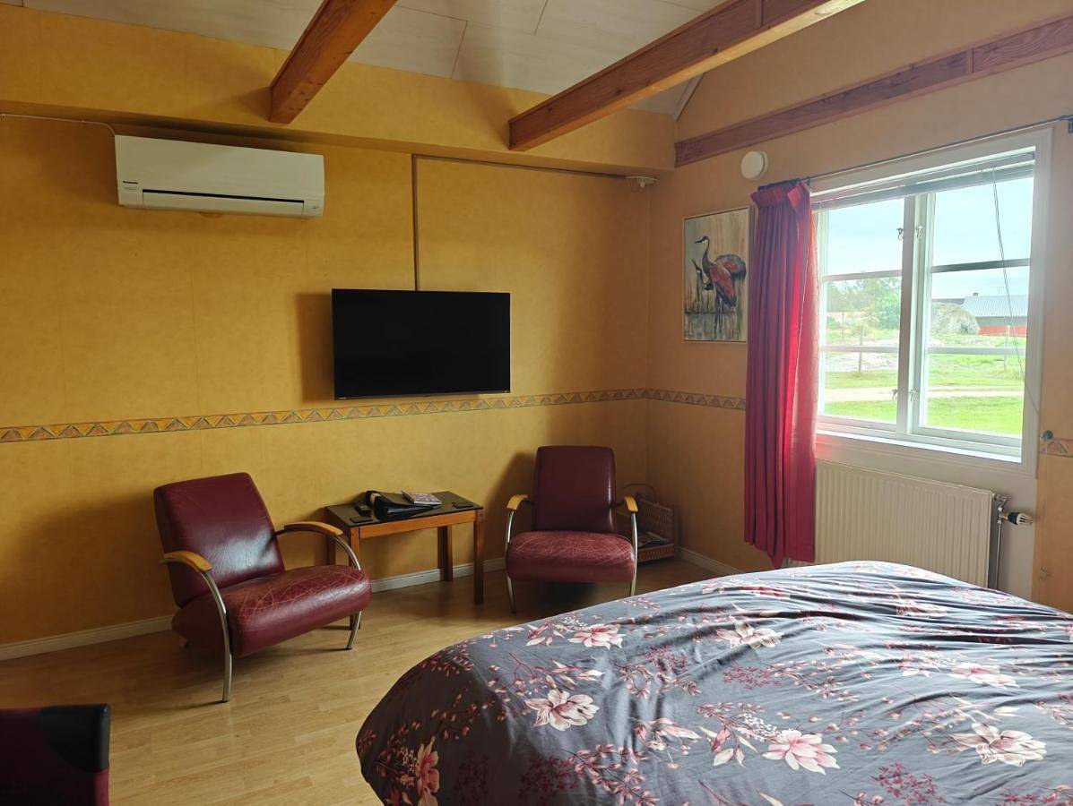 Two-Bedroom House in Mälarmeer