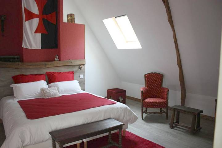 Chambre d’hôte pour 2 personnes, avec piscine ainsi que vue et jardin, animaux acceptés dans le Morbihan - 2