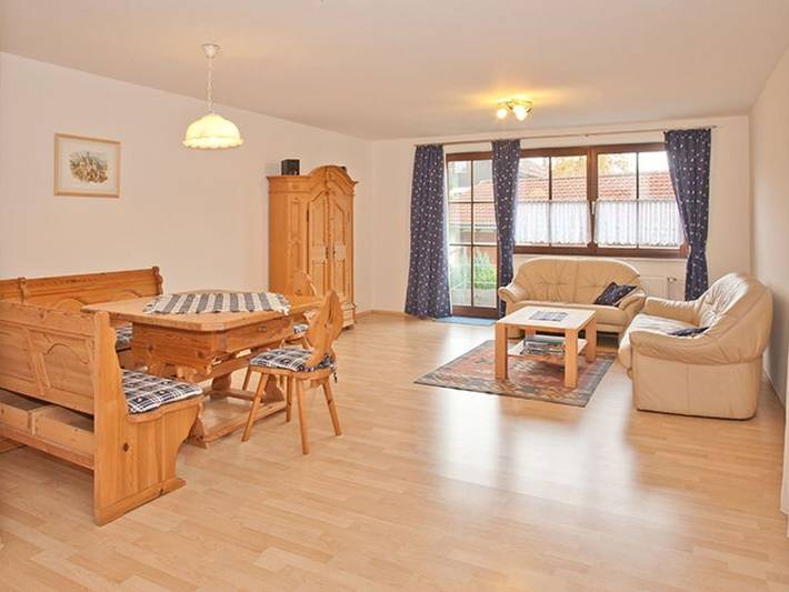 Ferienwohnung für 4 Personen, mit Balkon in Nesselwang