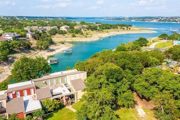 Vacation House for 4 Guests in Lake Travis, Travis County, Picture 2
