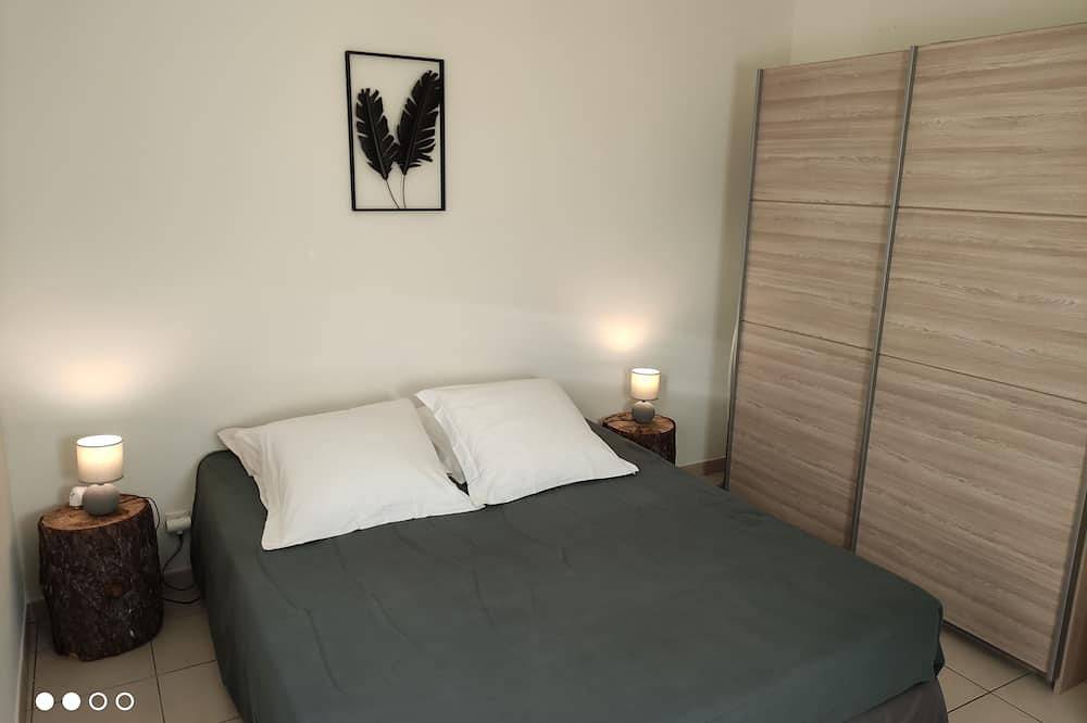 House with swimming pool for rent from Sunday to Sunday in Labeaume, Ardèche