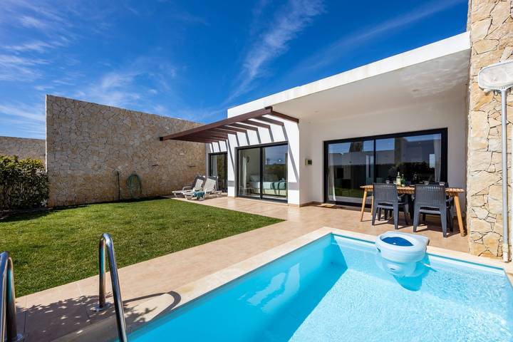 Location de vacances pour 4 personnes, avec terrasse et jardin, adapté aux familles à Sagres - 2