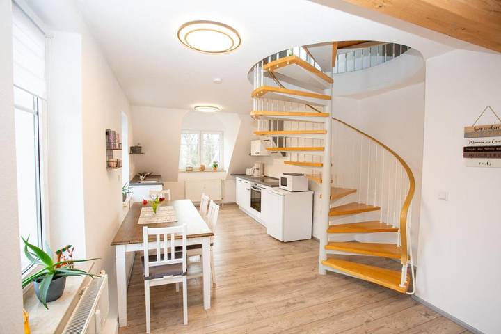 Ferienwohnung für 2 Personen, mit Terrasse und Garten sowie Ausblick in Zschopau