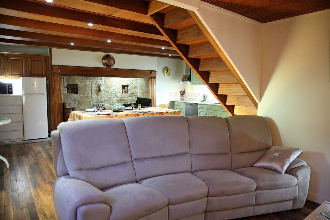 Gîte Les Glycines in Le Vigean, Massif central