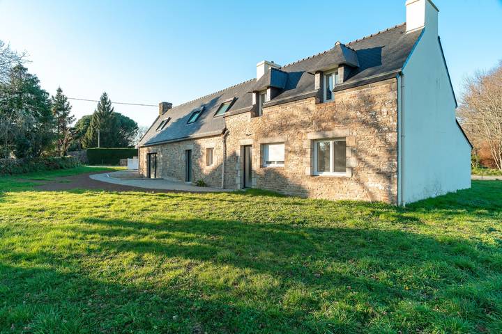 Maison de vacances pour 12 personnes, avec Terrasse et Jardin à Plumergat