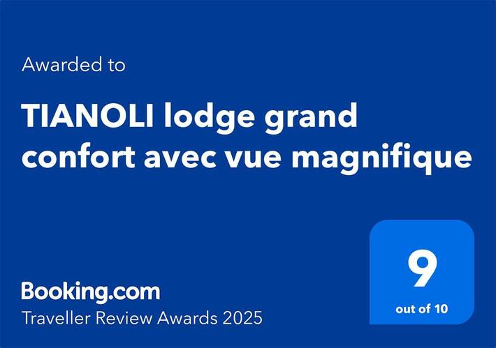 Gîte pour 6 personnes, avec vue ainsi que terrasse et piscine, adapté aux familles dans Anse Caritan - 2