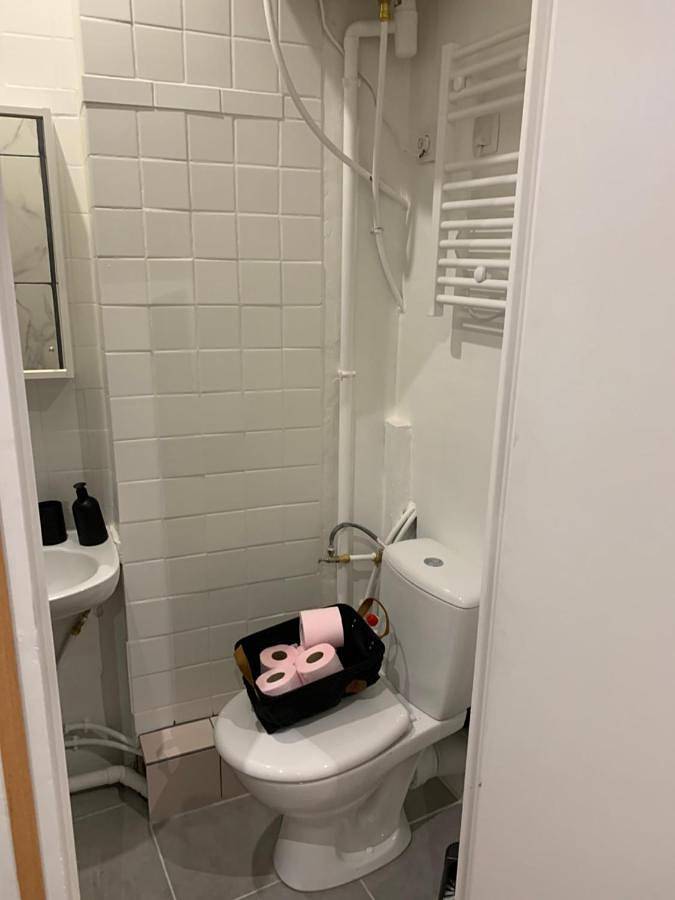 Appartement entier, One-Bedroom Apartment in Aubusson, Région d'Aubussargues