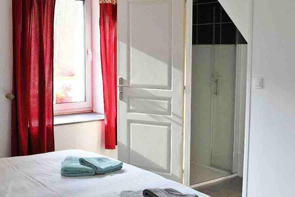 Six-Bedroom House in Les Hautes-Rivières, Parc naturel régional des Ardennes