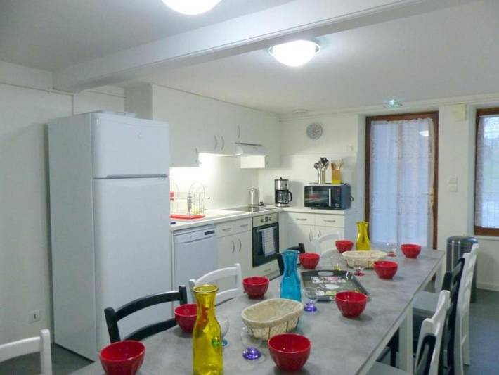Location de vacances pour 6 personnes, avec jardin et terrasse à Louroux-de-Bouble - 3
