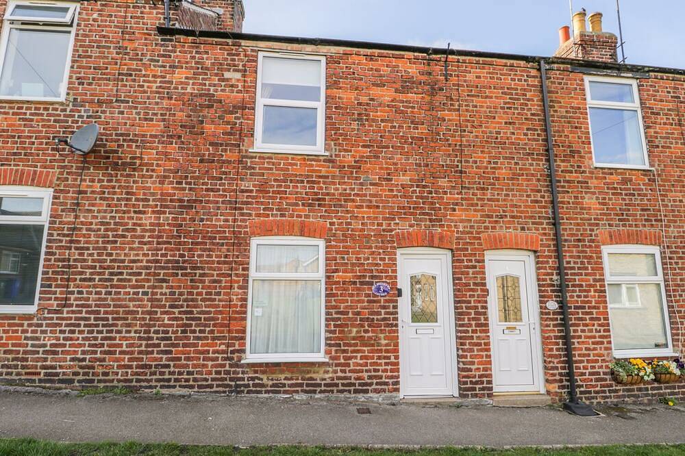 Log Cabin for 4 People in Filey, North Yorkshire