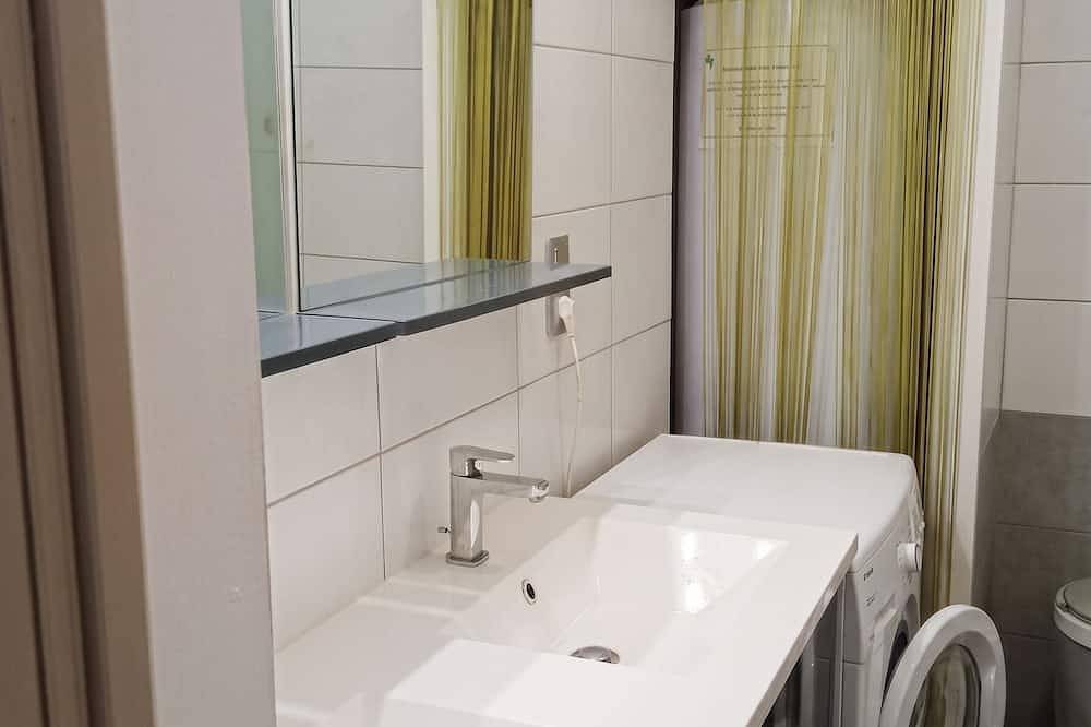 Appartement entier, Homerez - Appartement à Fontrabiouse in Fontrabiouse, Parc naturel régional des Pyrénées catalanes