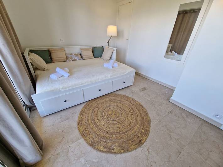 Ferienwohnung für 2 Personen, mit Ausblick und Terrasse sowie Garten in Cannes - 4