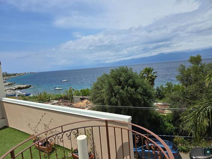 Gîte pour 5 personnes, avec jardin et vue à Reggio de Calabre - 4