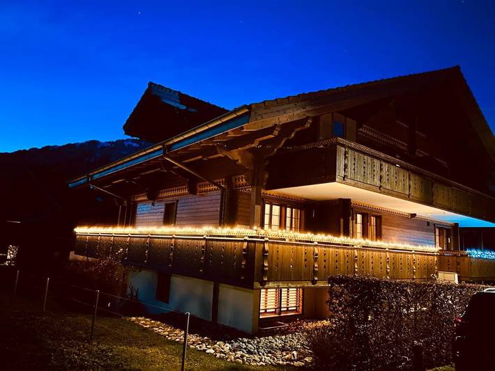 Ferienwohnung für 5 Personen, mit Balkon und Terrasse sowie Garten und Seeblick in Iseltwald
