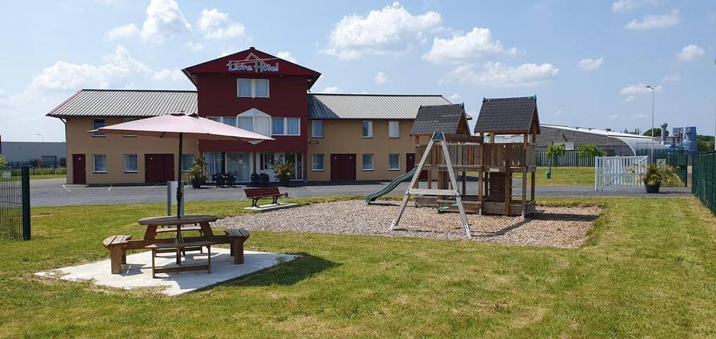 Hôtel pour 2 personnes, avec Terrasse ainsi que Jardin et Vue