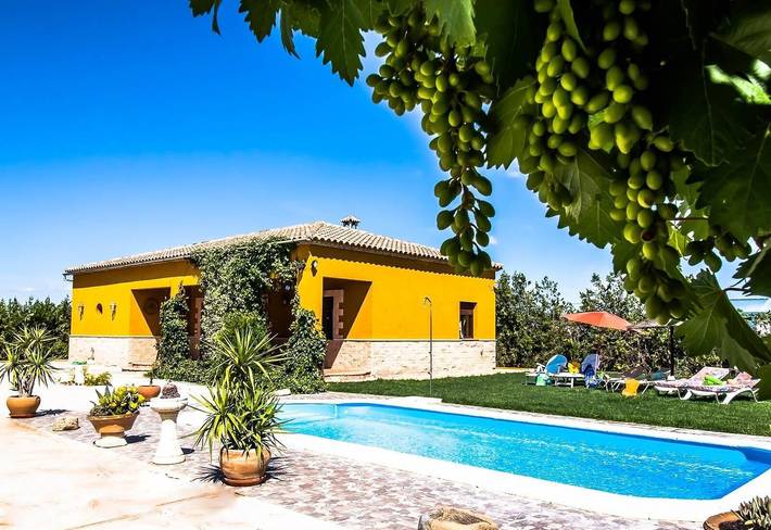 Casa rural con piscina para 6 personas, con jardín en Sierra Sur de Sevilla - 4