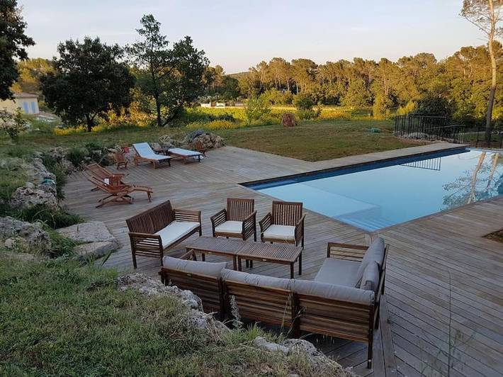 Chambre d’hôte pour 2 personnes, avec piscine ainsi que vue et jardin, adapté aux familles à Trans-en-Provence