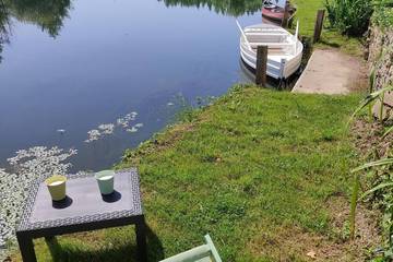 Location de vacances pour 4 personnes, avec jardin et jacuzzi dans Les Roches-l'Évêque