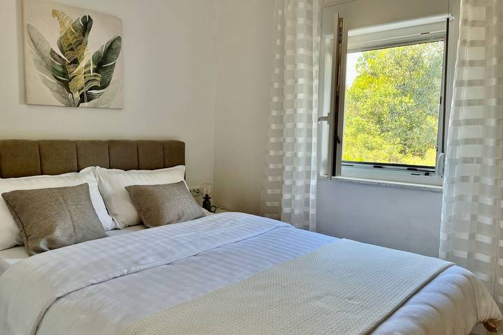 Ferienwohnung für 2 Personen, mit Balkon/Terrasse in Biograd na Moru