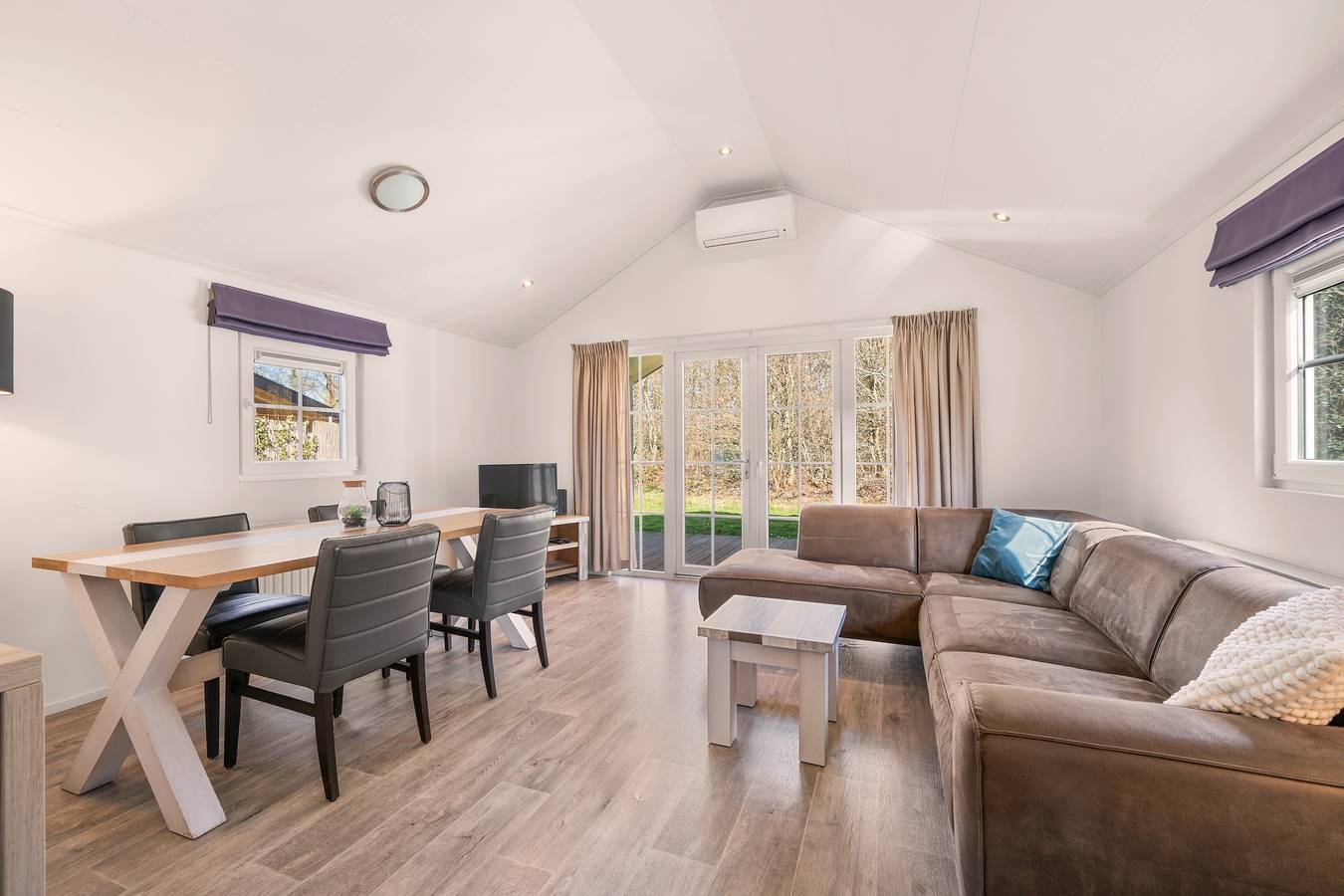 Vakantiehoeve Si-Es-An — Boslodge | 4 personen in Hardenberg, Regio Zwolle