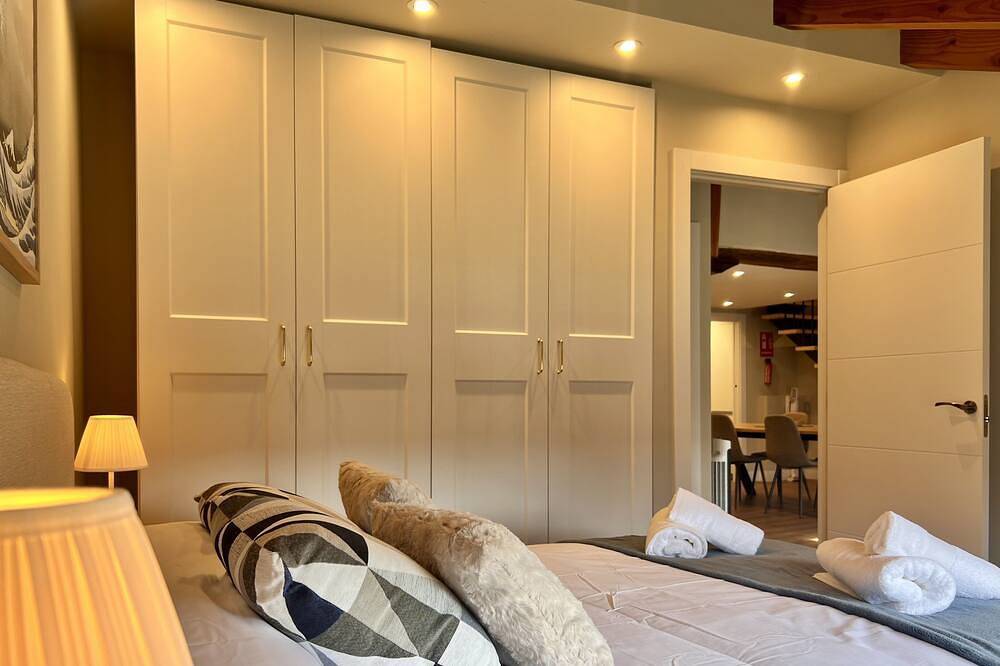 Entire apartment, Chicflat Bermeo 2 (Duplex in the old town) in Bermeo, Urdaibai Biosphere Reserve