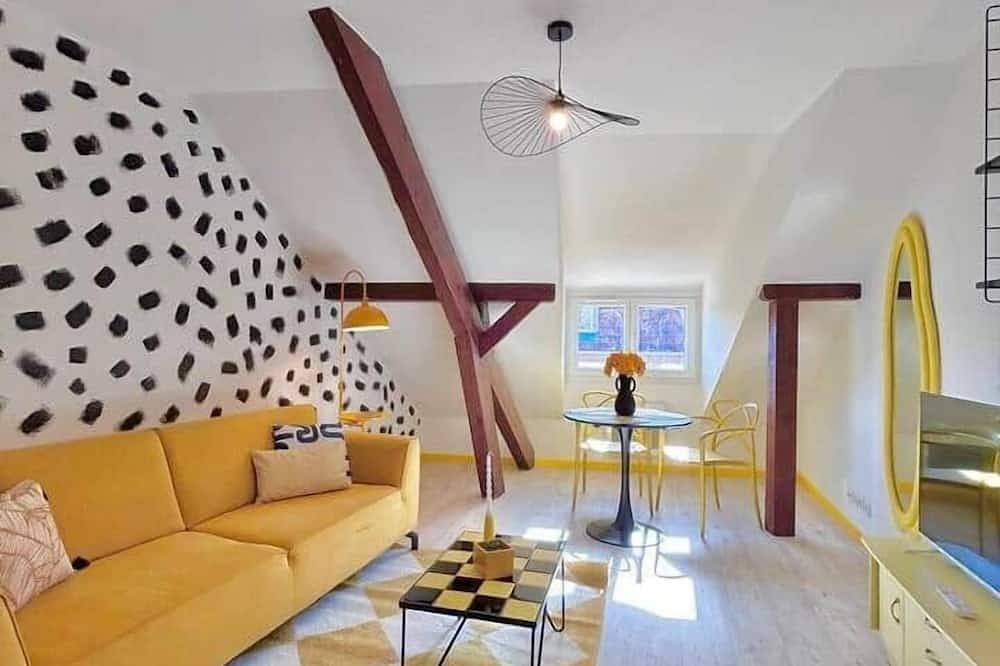 Apartamento entero, Yellow Suite - Design stay for 3 - Alsace / Vosges in Masevaux, Parque natural regional de los Ballons des Vosges
