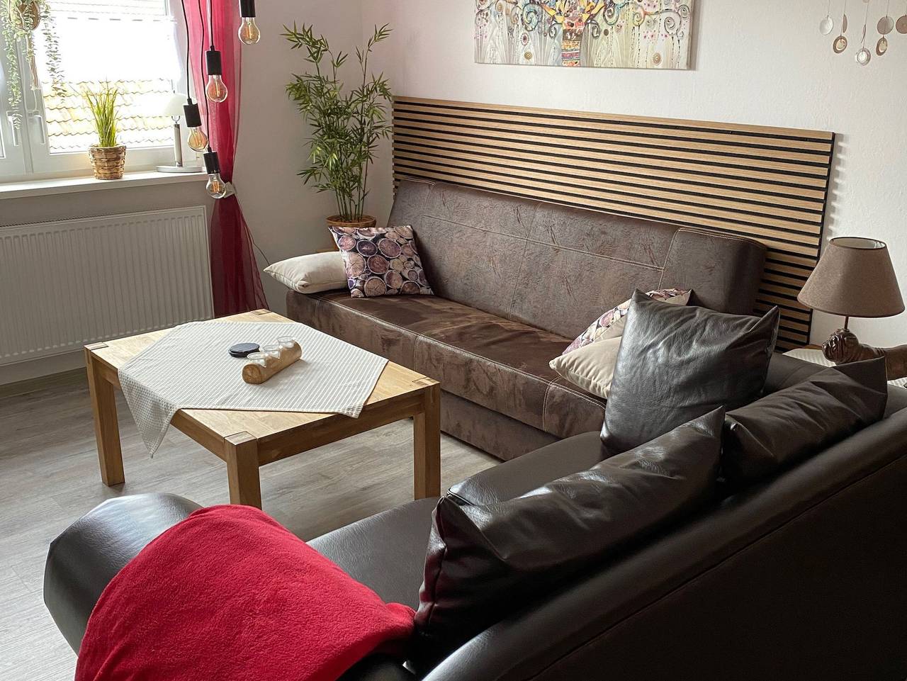 Ganze Ferienwohnung, Ferienwohnung - Ferienwohnung Im alten Pfarrhaus in Bad Zwesten, Schwalm-Eder-Kreis