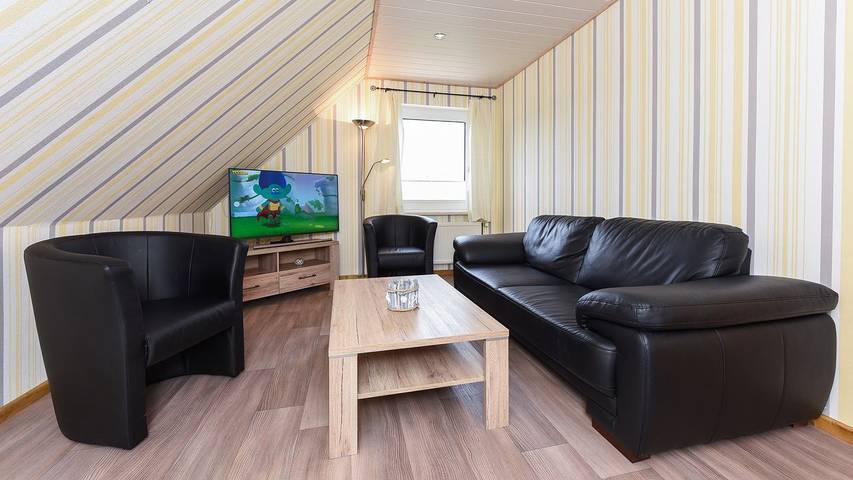 Ferienwohnung für 7 Personen, mit Pool und Garten in Bensersiel - 4