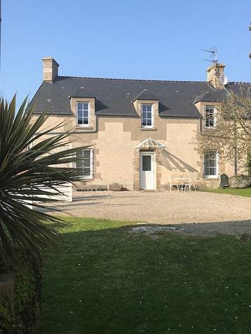 Gîte pour 6 personnes, avec jardin et terrasse, animaux acceptés à Gatteville-le-Phare