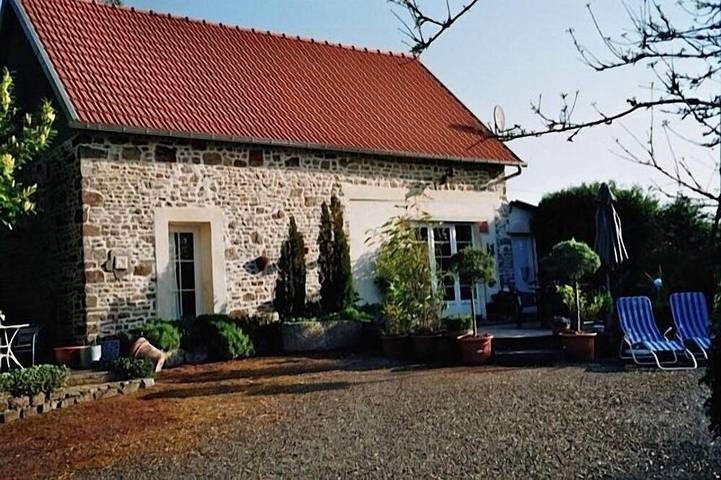 Location de vacances pour 4 personnes, avec terrasse et jardin, animaux acceptés dans Percy-en-Normandie