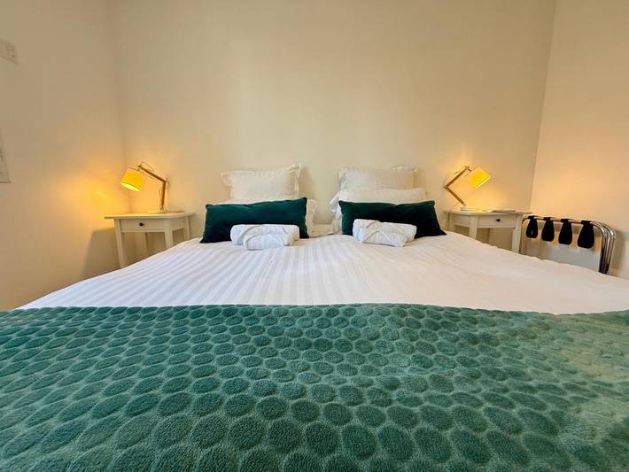 Chambre d’hôte pour 2 personnes, avec vue et jardin à Beynost