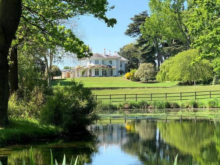 Holiday rental for 3 people, with view and lake view as well as garden in Buckinghamshire