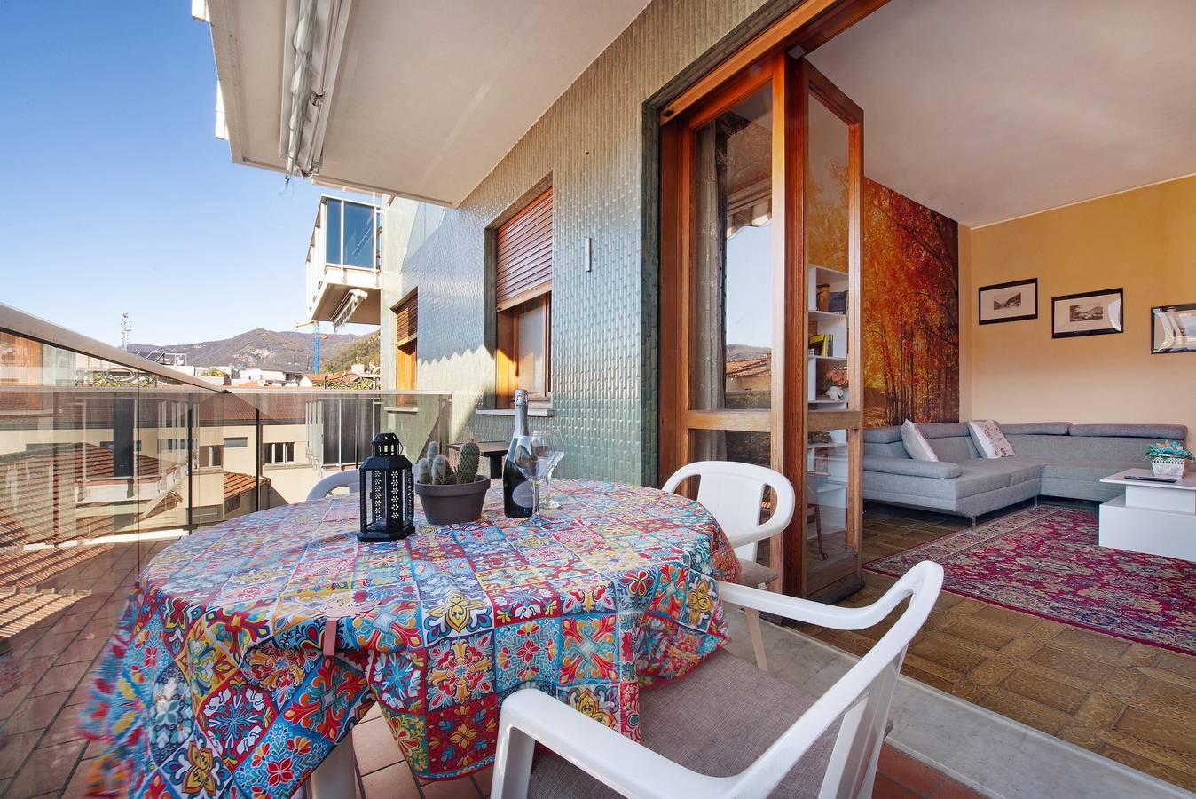 Ferienhaus "House of Roses" mit privater Terrasse und Wlan in Como, Comer See