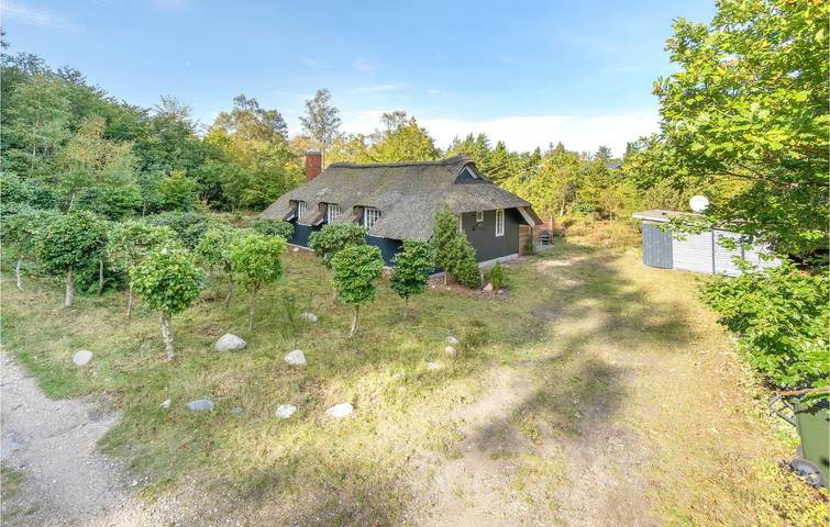 Ferienhaus für 6 Personen mit Terrasse in Fjellerup Strand, Djursland