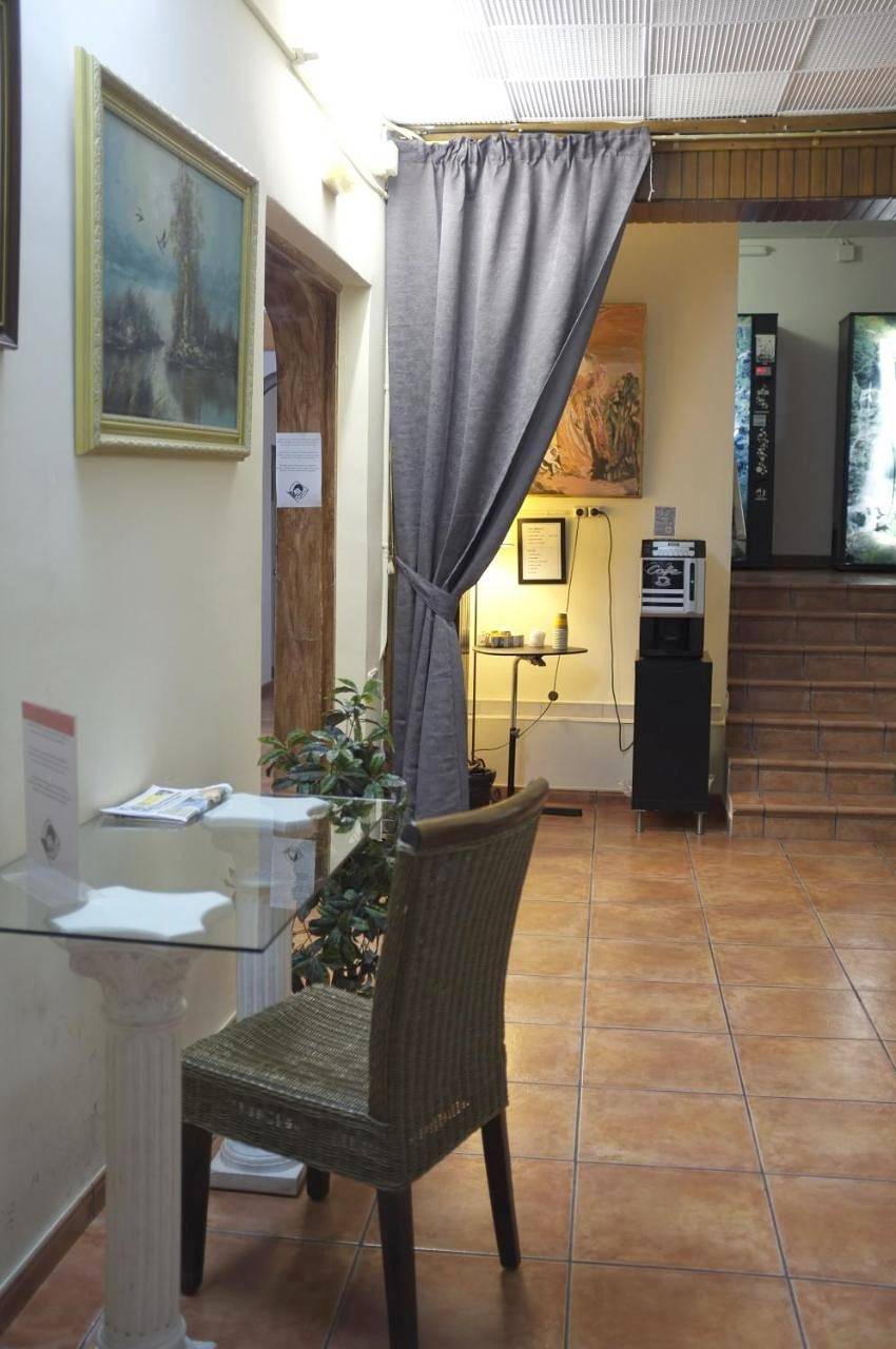 Hostal Europa in Centro Barcelona, Barcelona