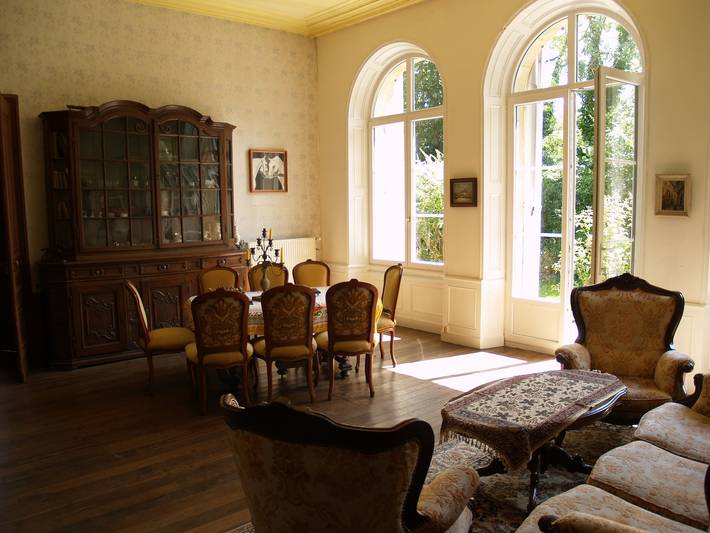 Château 'Schloß Für Sie Exklusiv' avec parc privé et court de tennis in Anrosey, Haute-Marne
